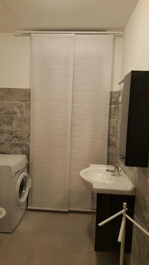 Cedarwood Bed & Breakfast Premana